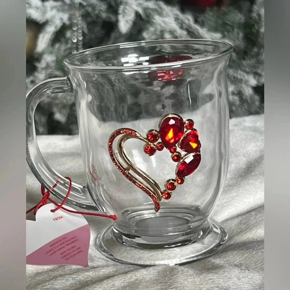 **Radiant Red Gemstone Heart Glass Mug – 15 oz** - Picture 2 of 7